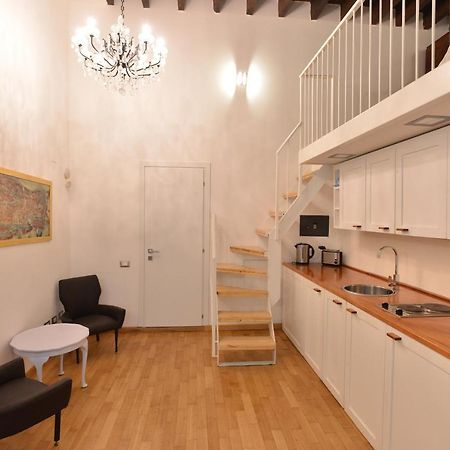 Izzhome City Center Cozy Cagliari Exterior foto