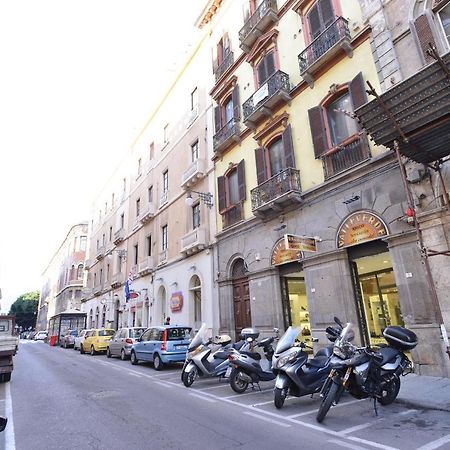 Izzhome City Center Cozy Cagliari Exterior foto