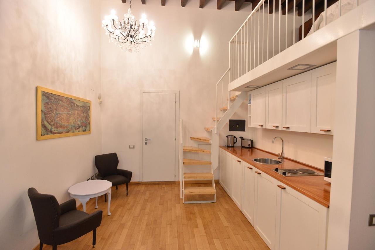 Izzhome City Center Cozy Cagliari Exterior foto