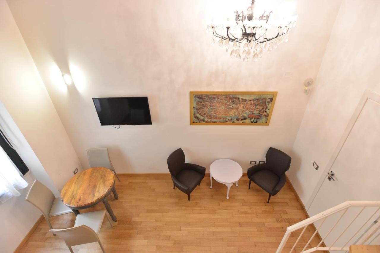 Izzhome City Center Cozy Cagliari Exterior foto