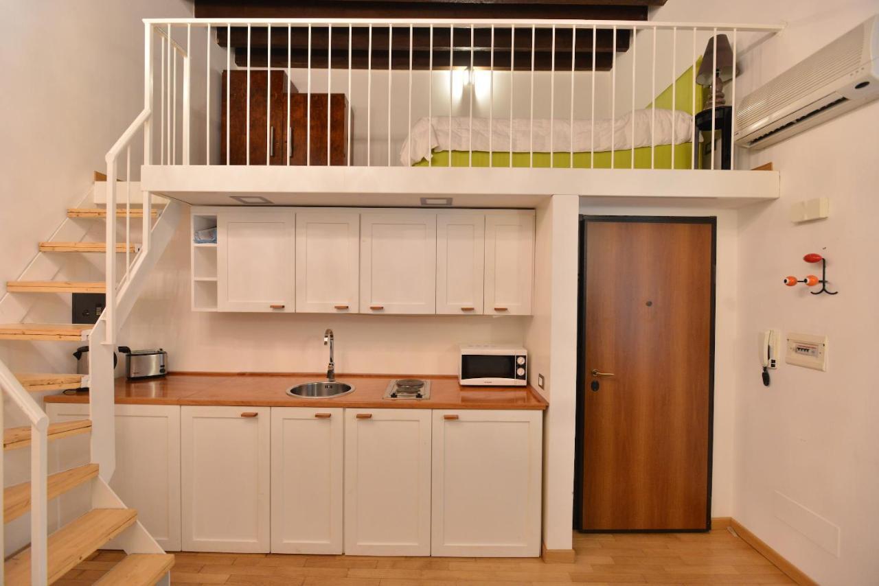 Izzhome City Center Cozy Cagliari Exterior foto
